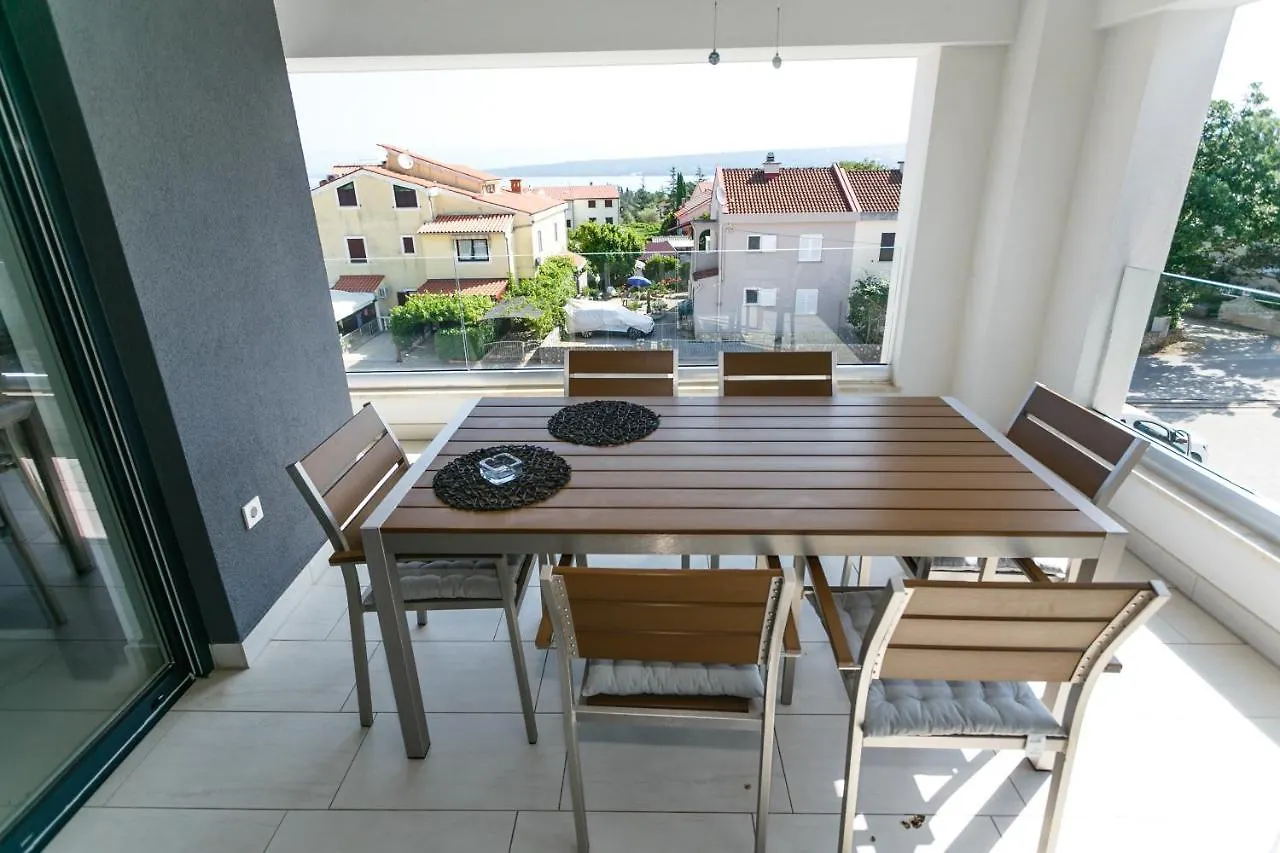 Apartments With A Parking Space Vantacici, Krk - 20707 Malinska