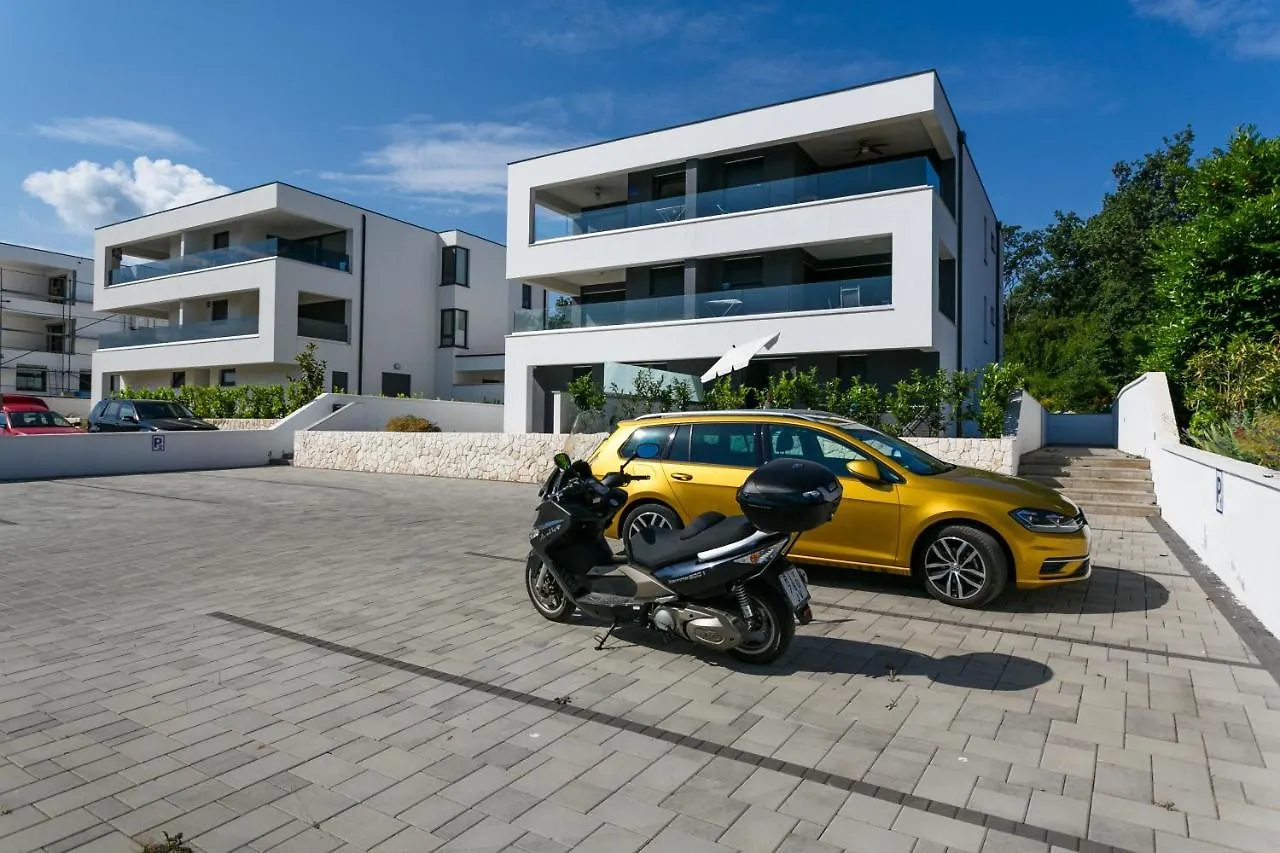 Apartments With A Parking Space Vantacici, Krk - 20707 Malinska Croatia