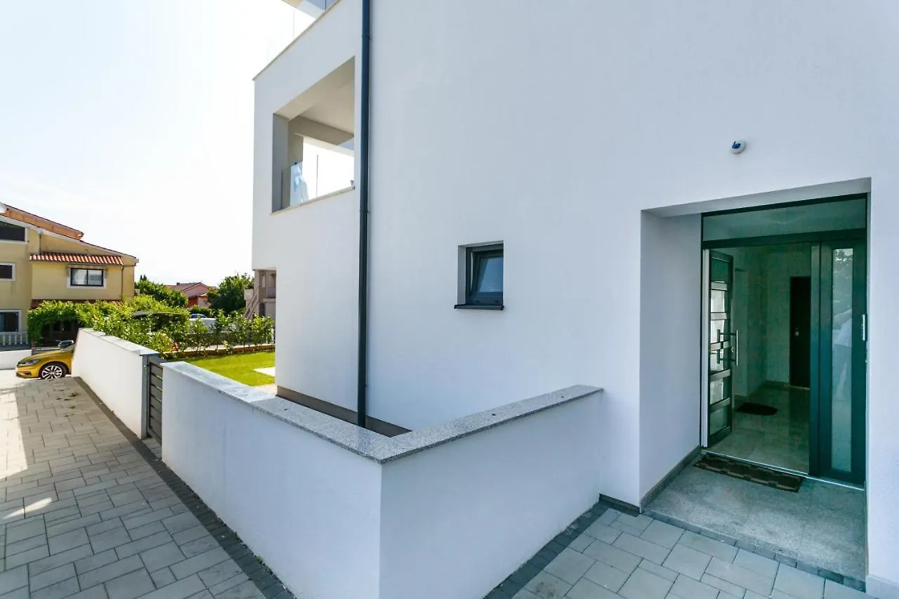 Apartments With A Parking Space Vantacici, Krk - 20707 Malinska 0*,